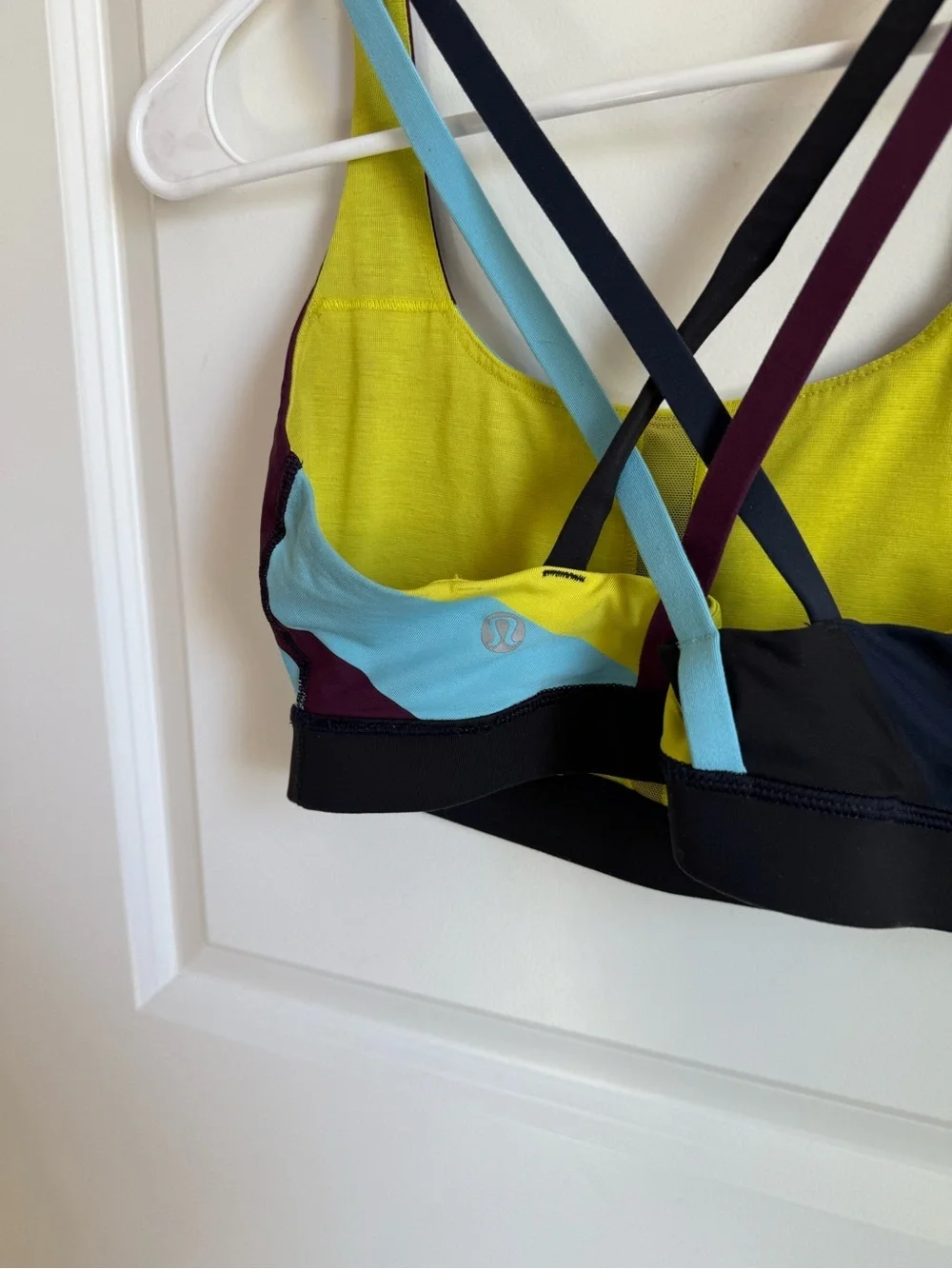 Lululemon Energy Bra Colorblock Criss Cross Back Size 6